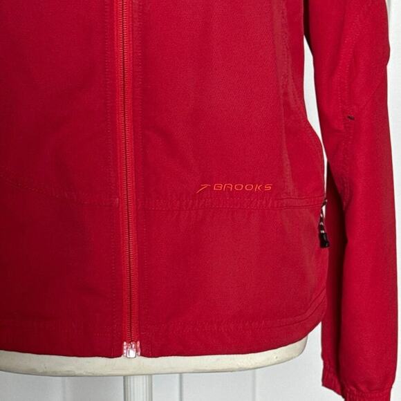 Brooks Women's Running Jacket - Red Windbreaker with Reflective Stripes - Size M - Picture 5 of 8
